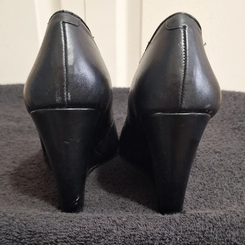 Jessica Simpson Classic Black Slip-On Wedges-9